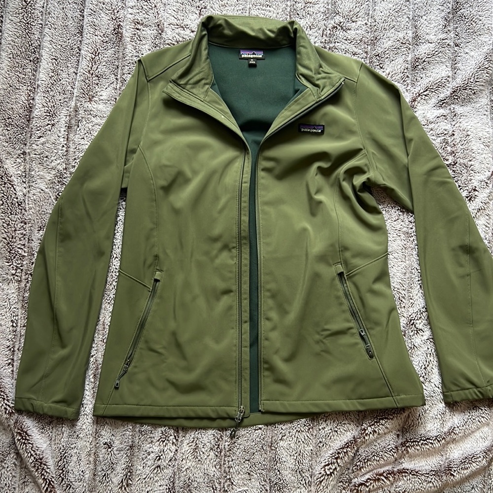 Patagonia women’s Sidesend Soft-Shell Jacket-XL